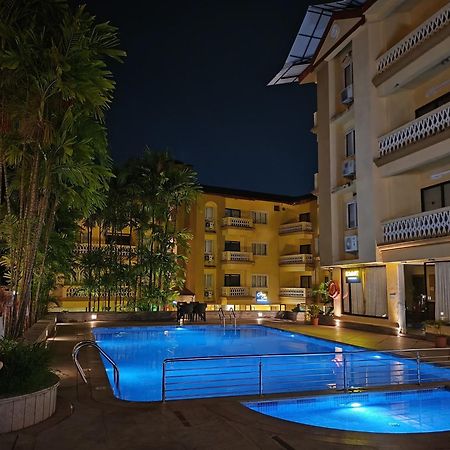 Golden Landmark Green Valley Beach Resort Dona Paula Ngoại thất bức ảnh