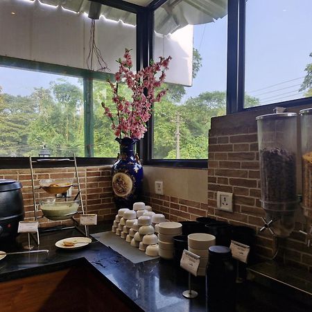 Golden Landmark Green Valley Beach Resort Dona Paula Ngoại thất bức ảnh