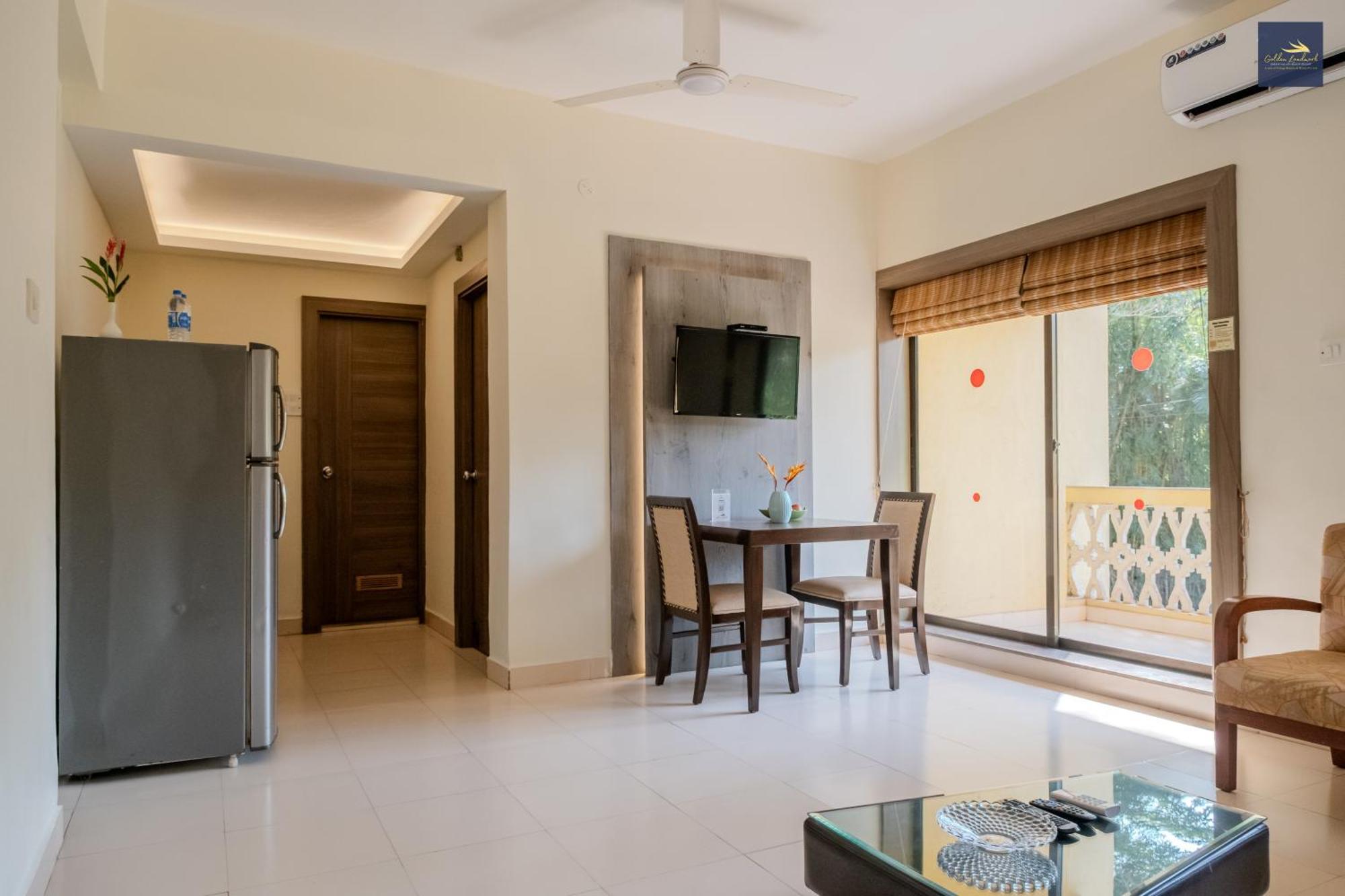 Golden Landmark Green Valley Beach Resort Dona Paula Ngoại thất bức ảnh