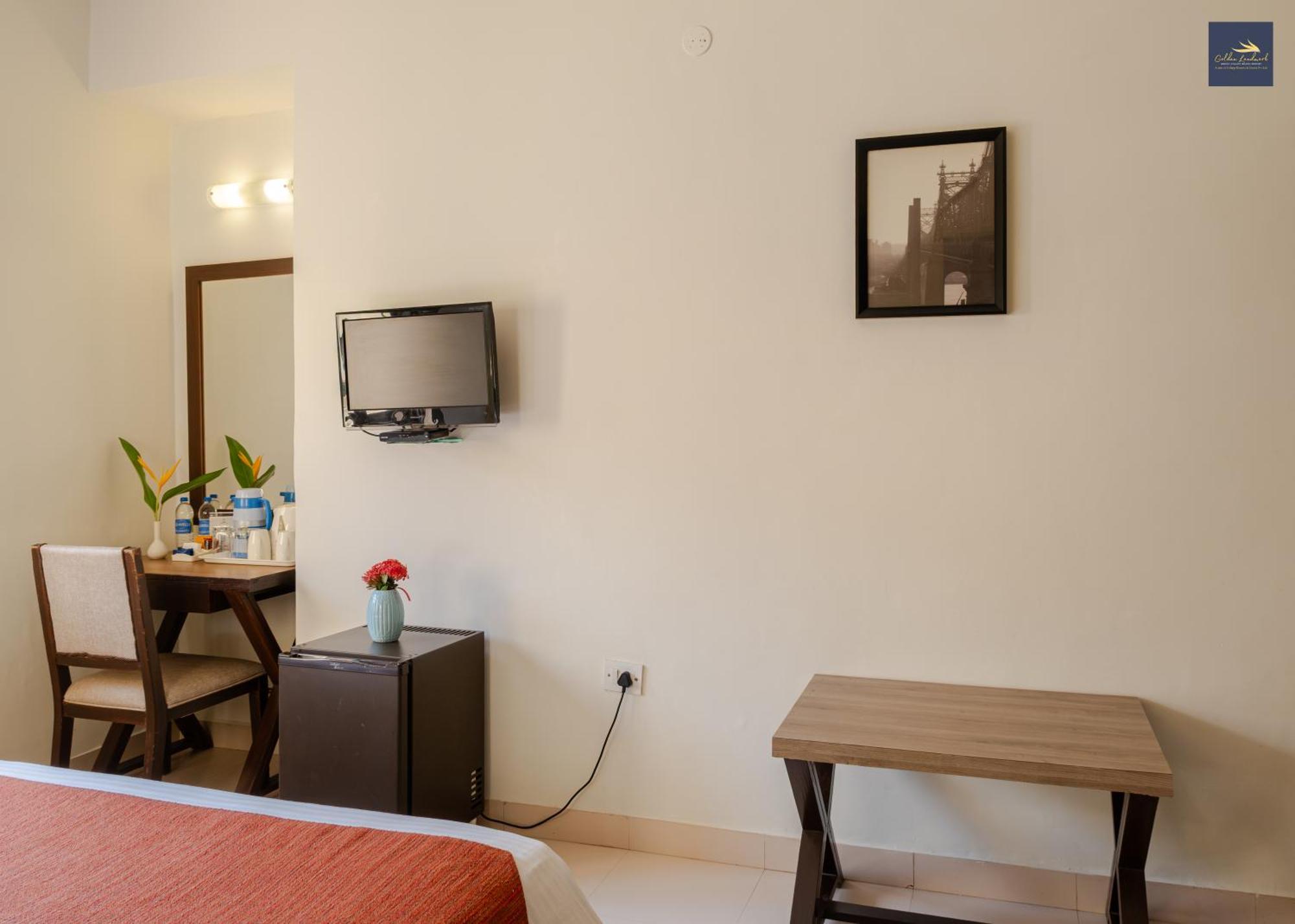 Golden Landmark Green Valley Beach Resort Dona Paula Ngoại thất bức ảnh