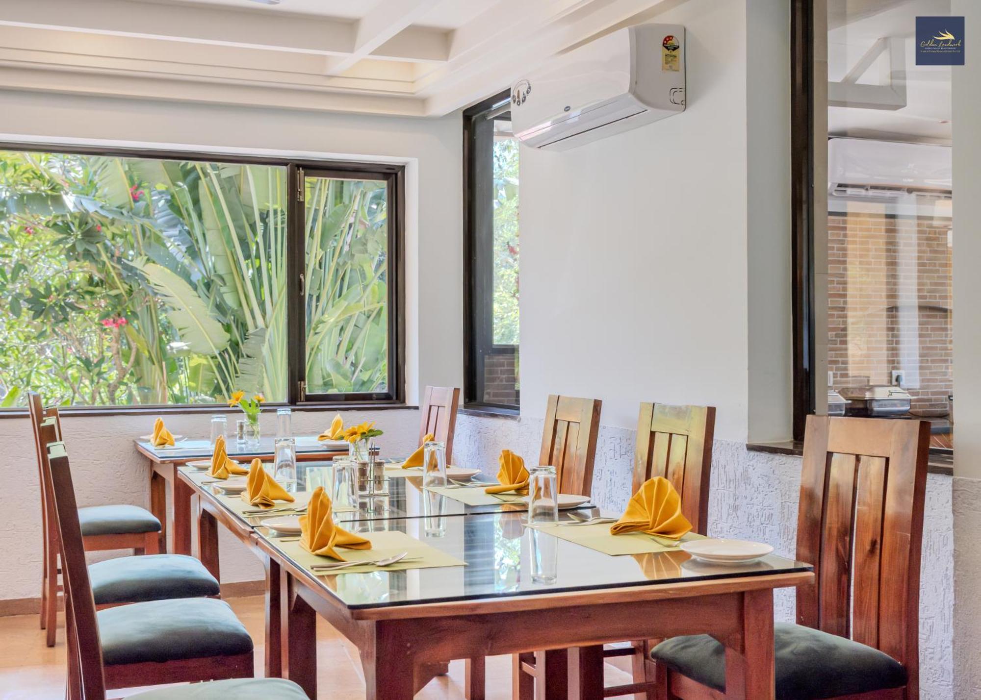 Golden Landmark Green Valley Beach Resort Dona Paula Ngoại thất bức ảnh
